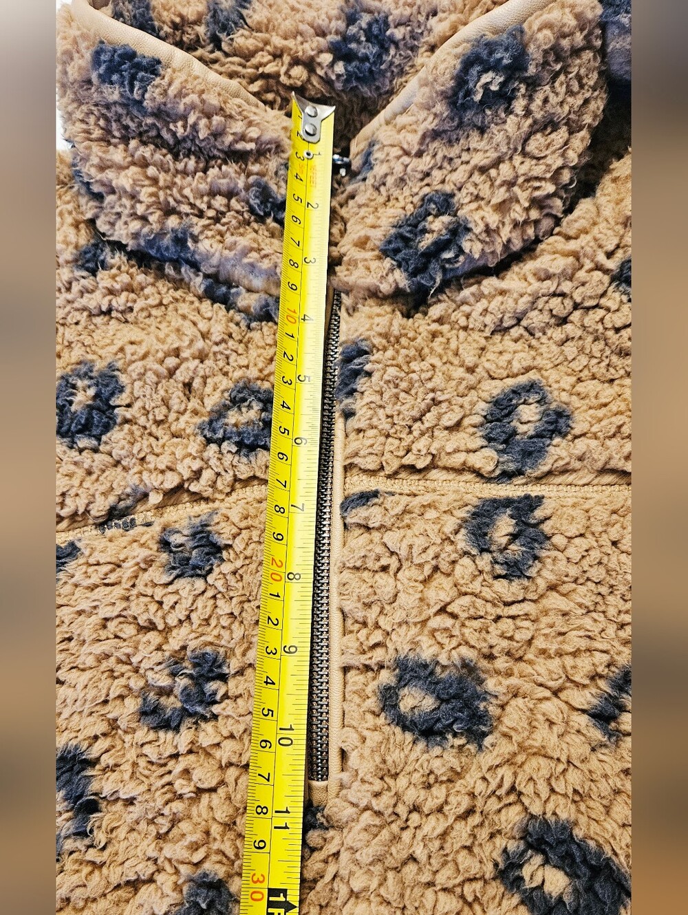 Abercrombie Women's Cozy Leopard Sherpa Pullover - Tan/Black - Picture 9 of 9
